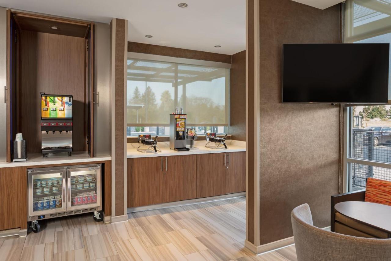 Springhill Suites By Marriott West Sacramento Exterior photo